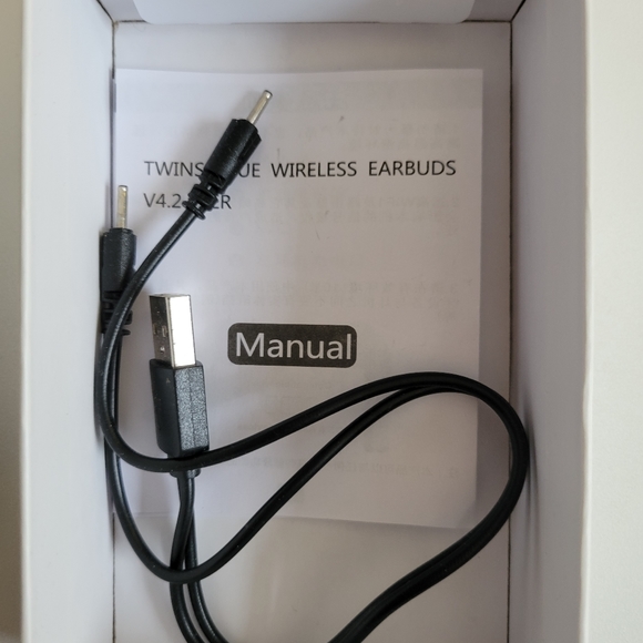 Wireless ear buds - Bluetooth compatible - Picture 5 of 7